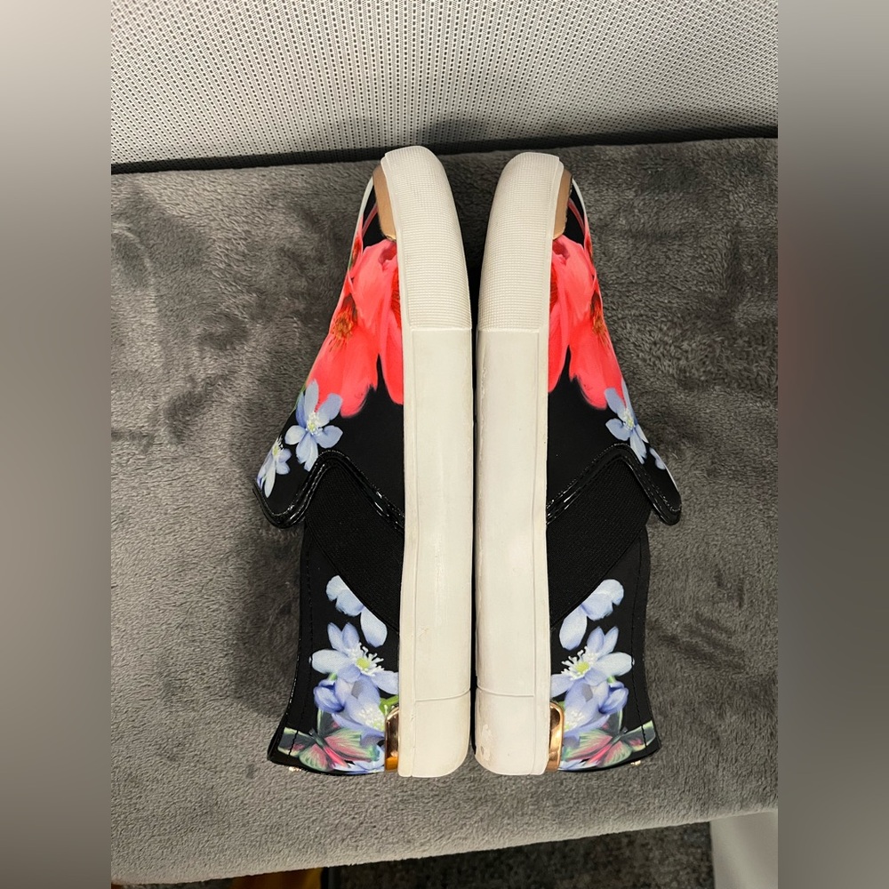 Ted Baker London Laulei floral slip-on sneakers w/ gold accents. Pink, blue. 9 - Picture 9 of 11